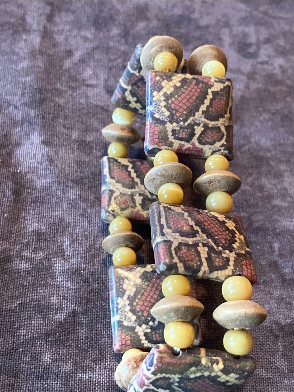 Boho Reptile-Pattern Beaded Bracelet — Yellow & Brown